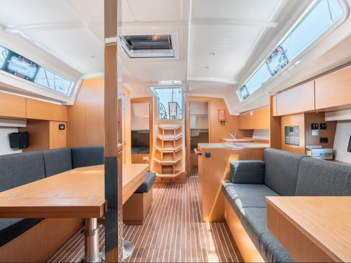 Bavaria C42
