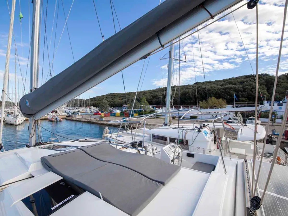 Fountaine Pajot Astrea 42