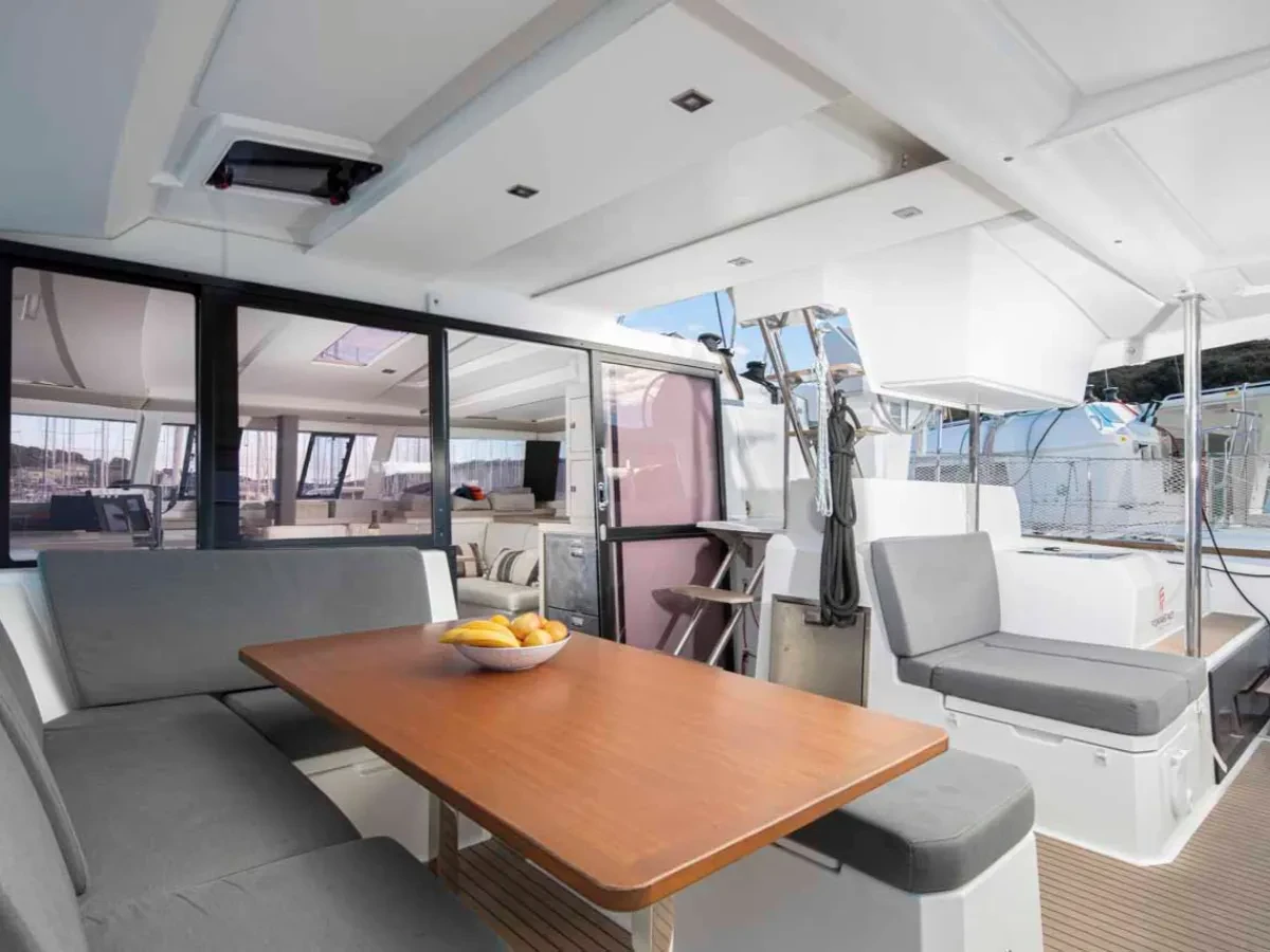 Fountaine Pajot Astrea 42