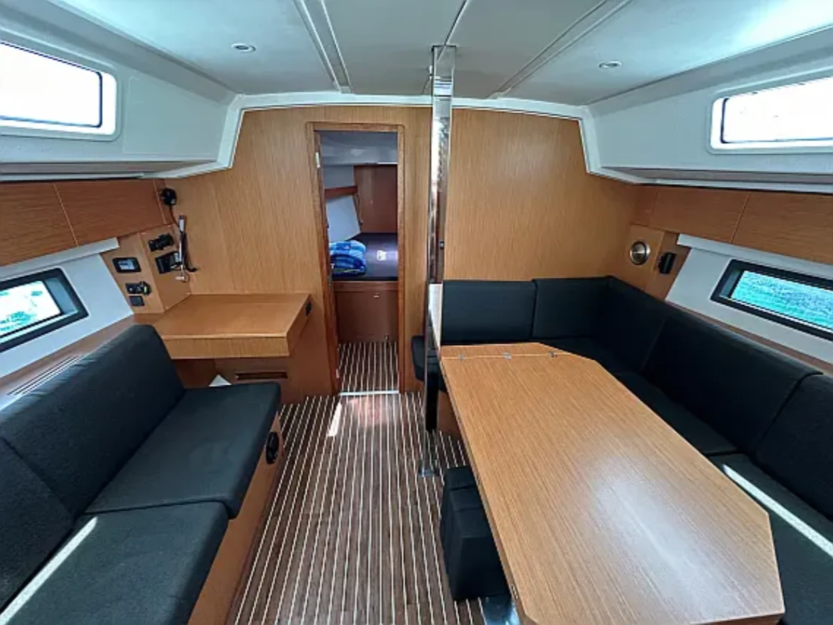 Bavaria C42