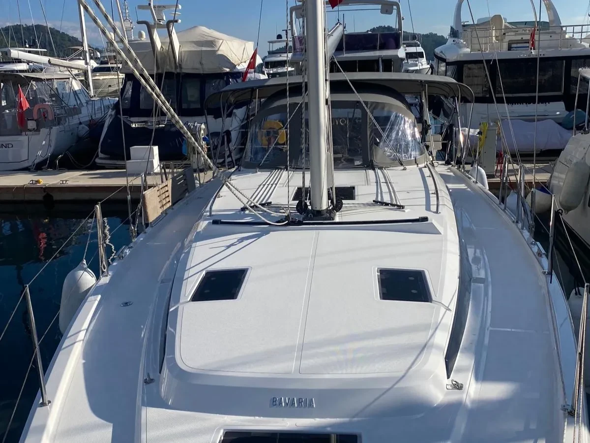 Bavaria C42
