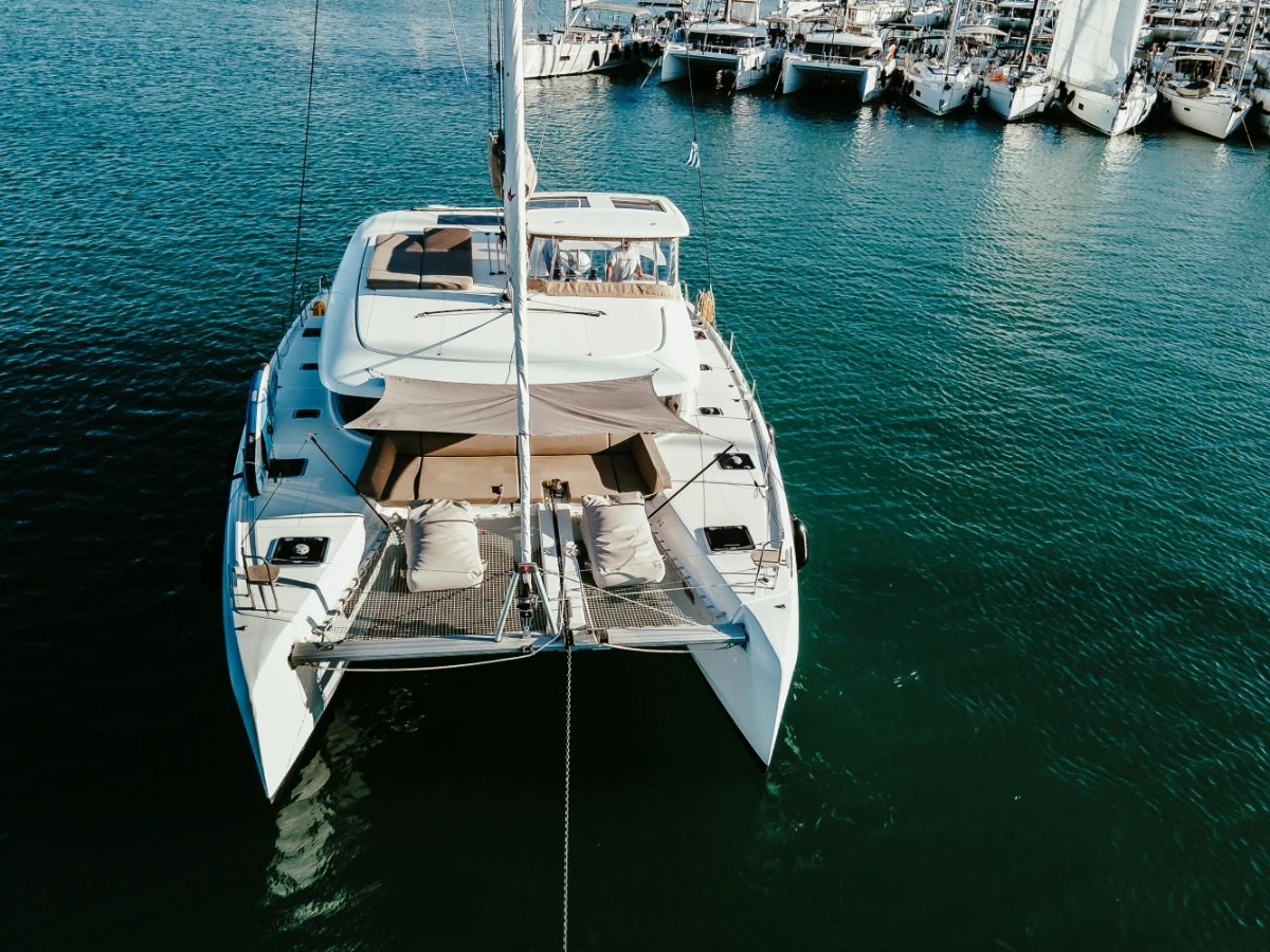 Lagoon 42
