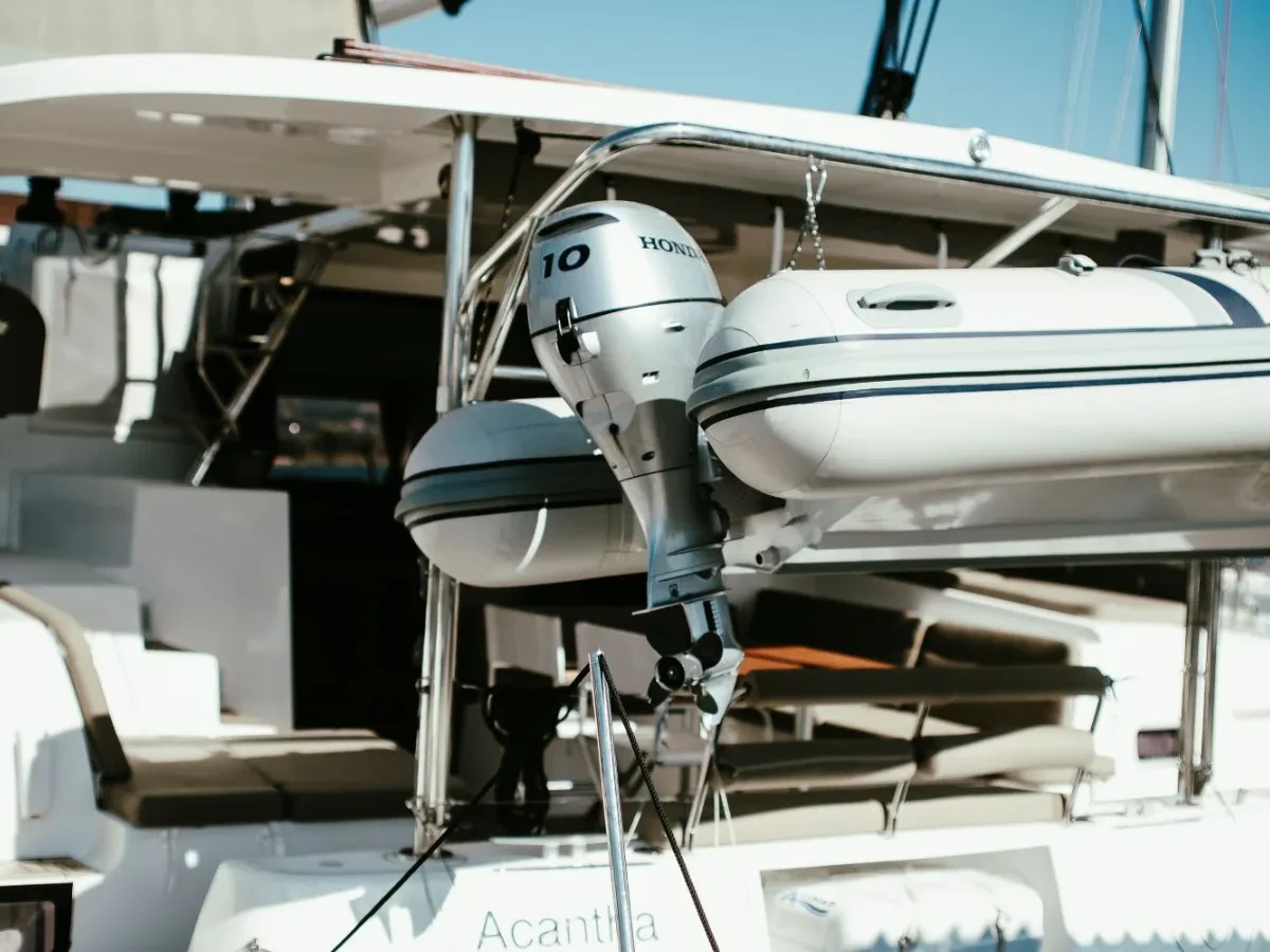 Lagoon 42