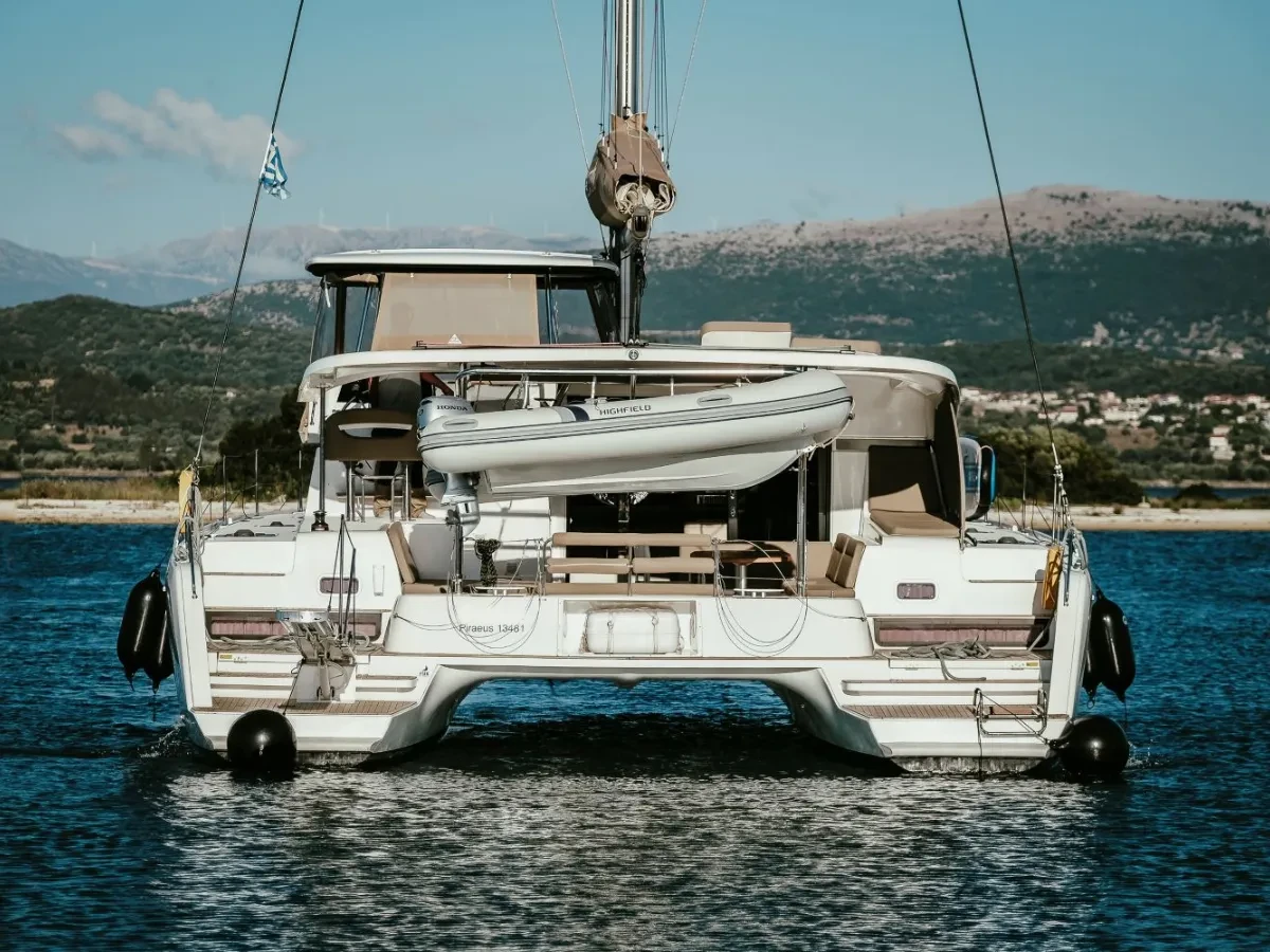 Lagoon 42