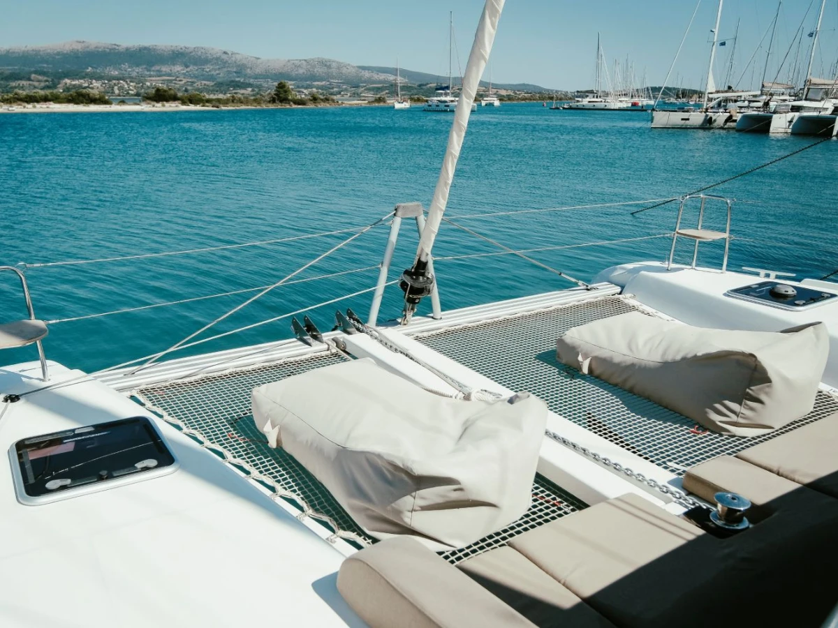 Lagoon 42