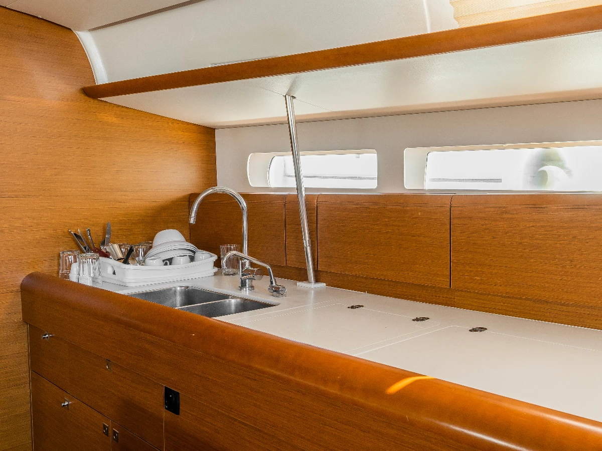 Sun Odyssey 519