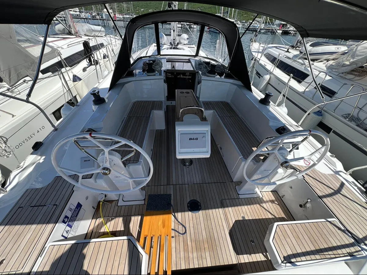 Bavaria C38