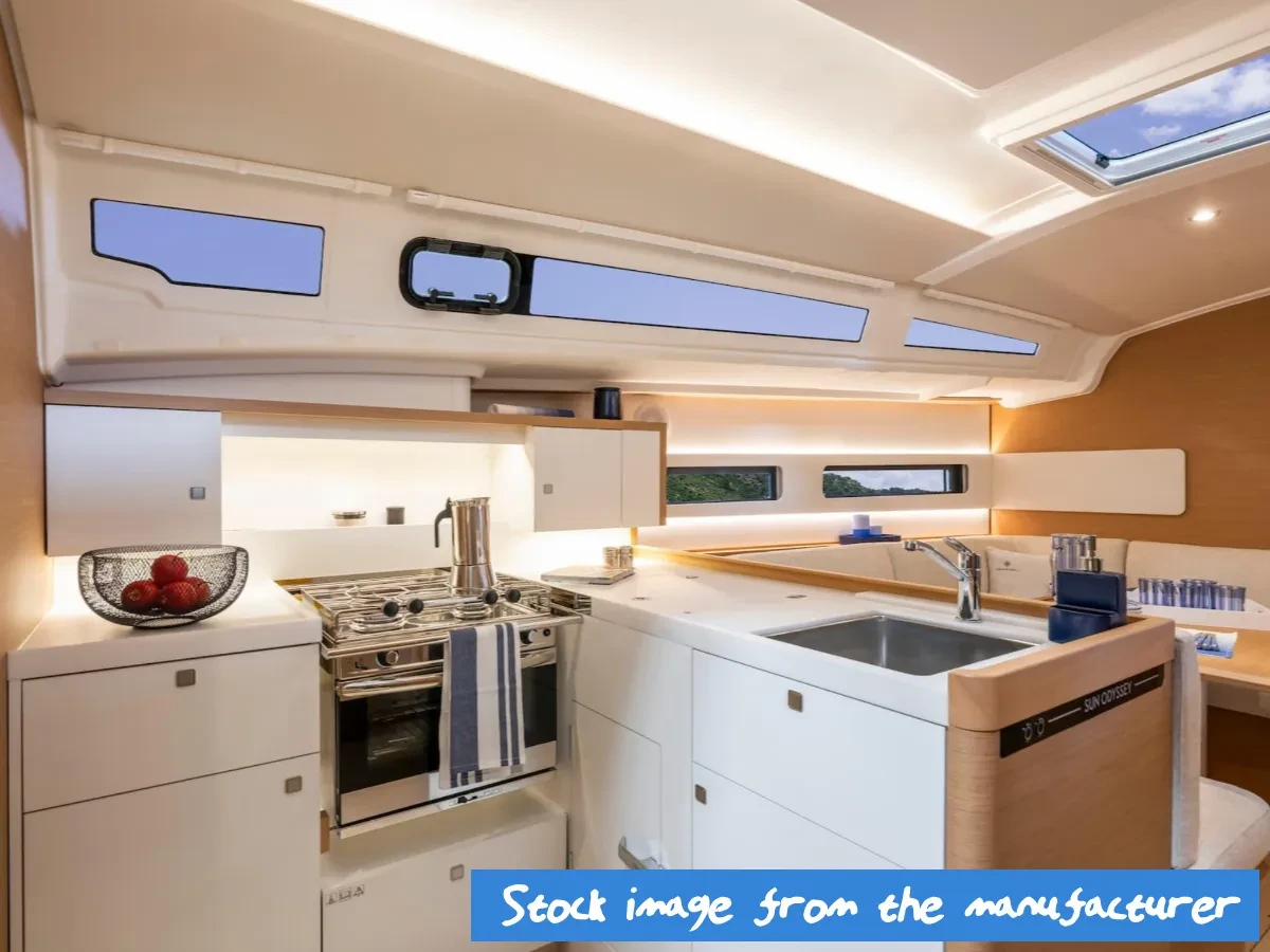 Sun Odyssey 415