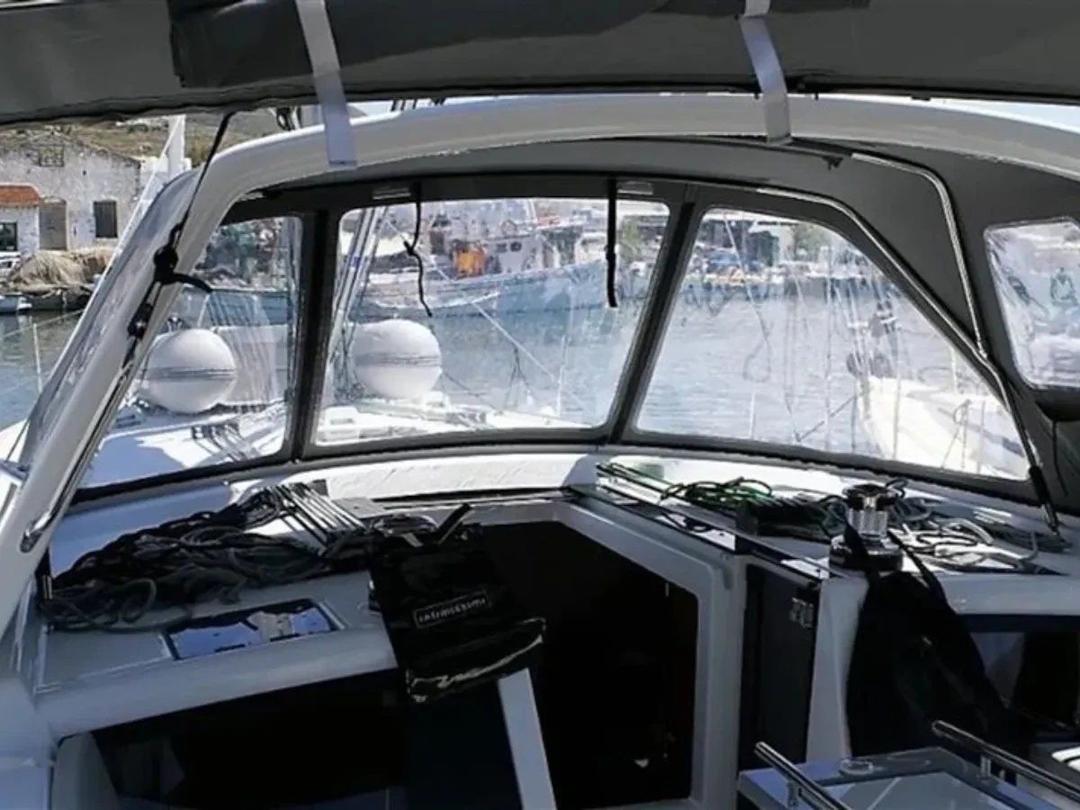 Oceanis 48