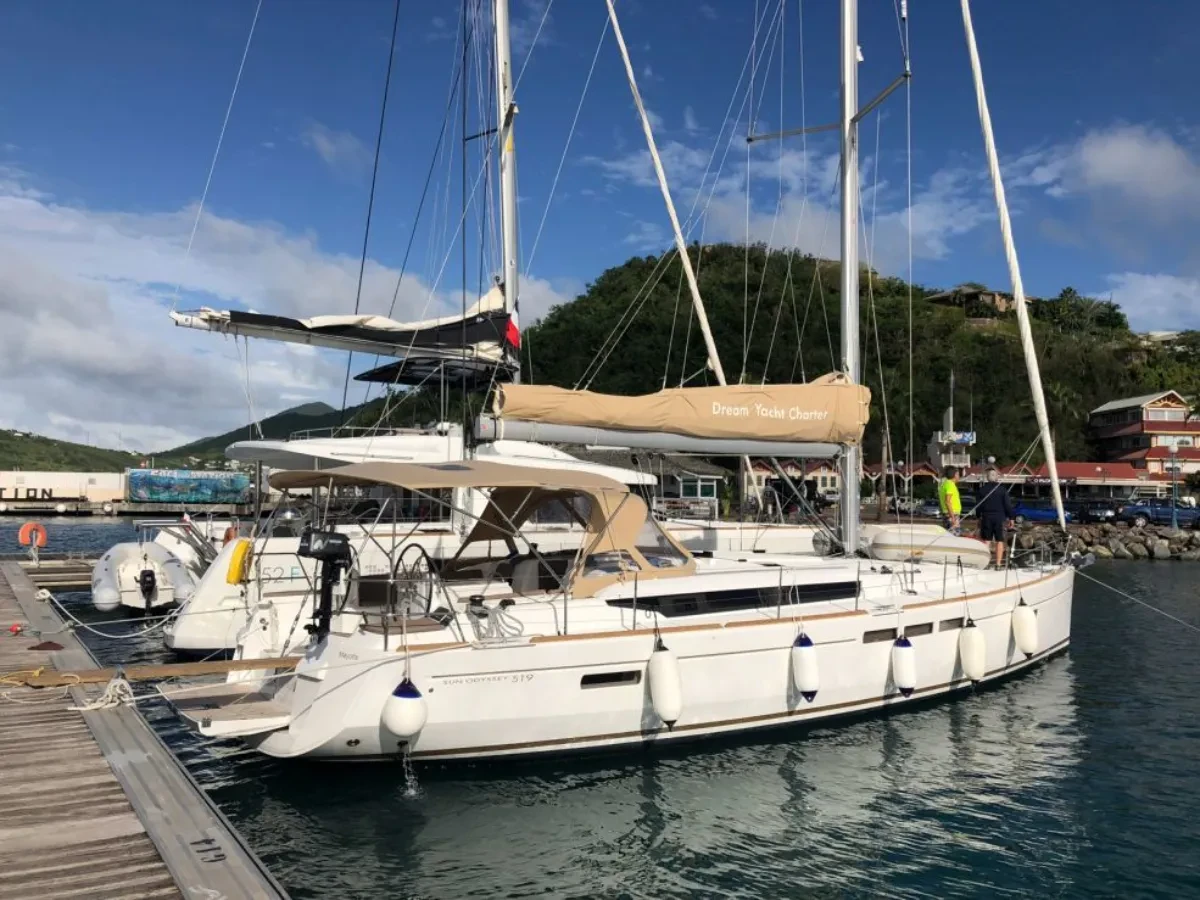 Sun Odyssey 519