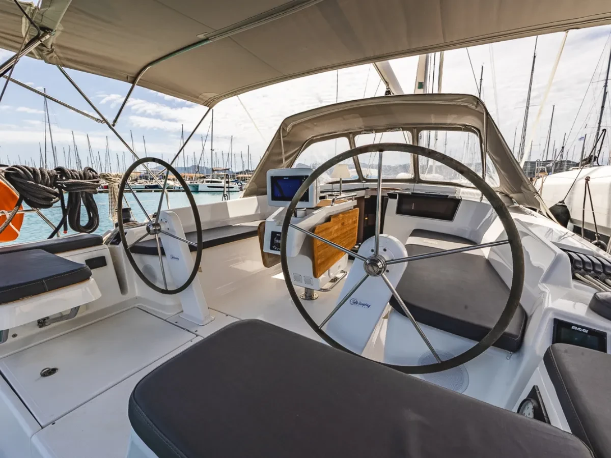Hanse 418