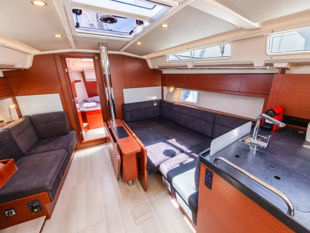 Hanse 418