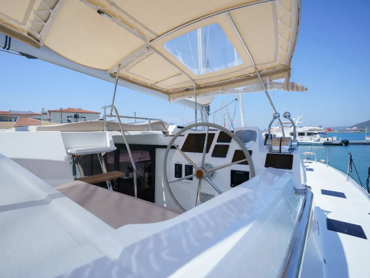 Fountaine Pajot Astrea 42