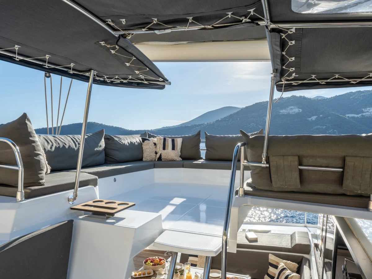 Fountaine Pajot Elba 45