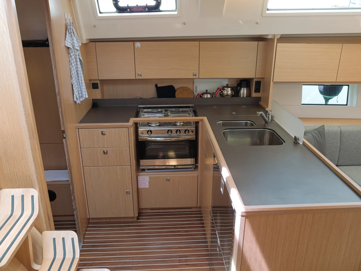 Bavaria C45