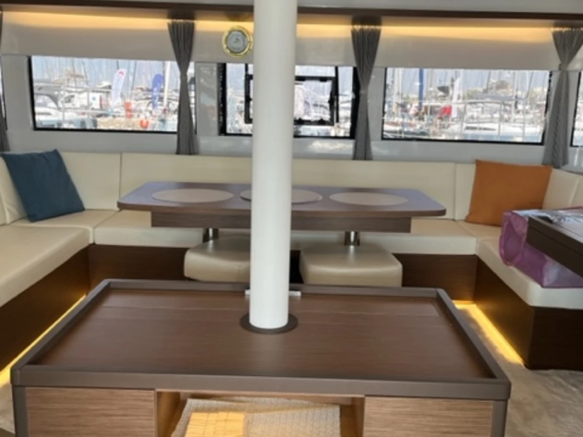 Lagoon 50