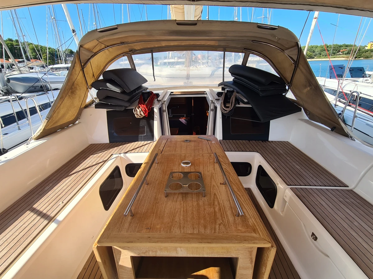 Dufour 520 GL
