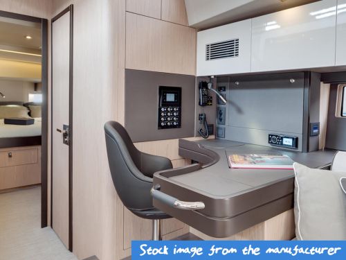 Oceanis Yacht 62