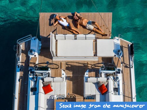 Oceanis Yacht 62
