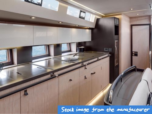 Oceanis Yacht 62