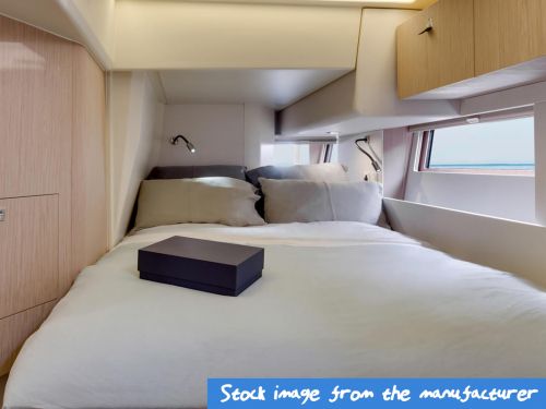 Oceanis Yacht 62