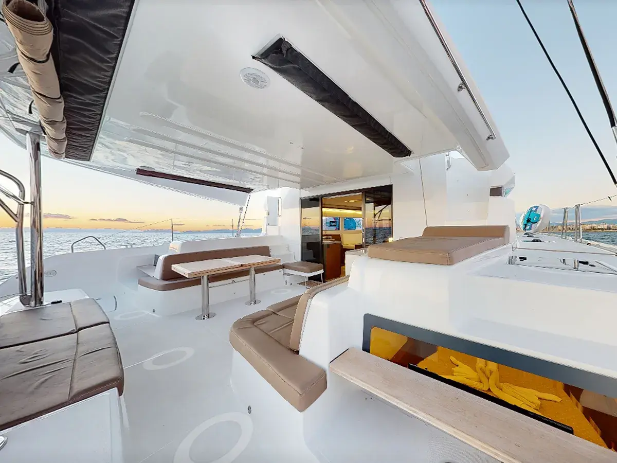 Lagoon 50