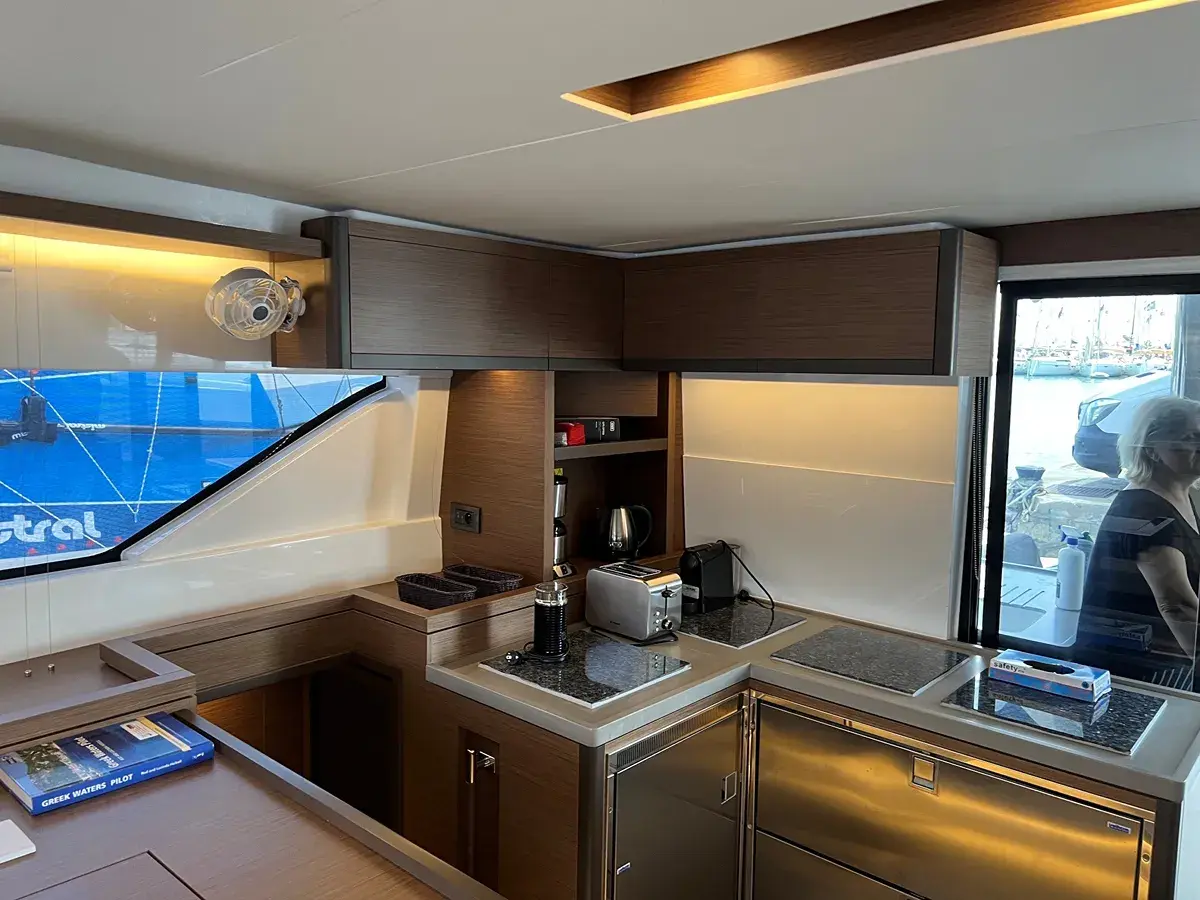 Lagoon 50