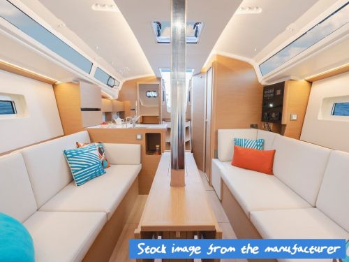 Sun Odyssey 350