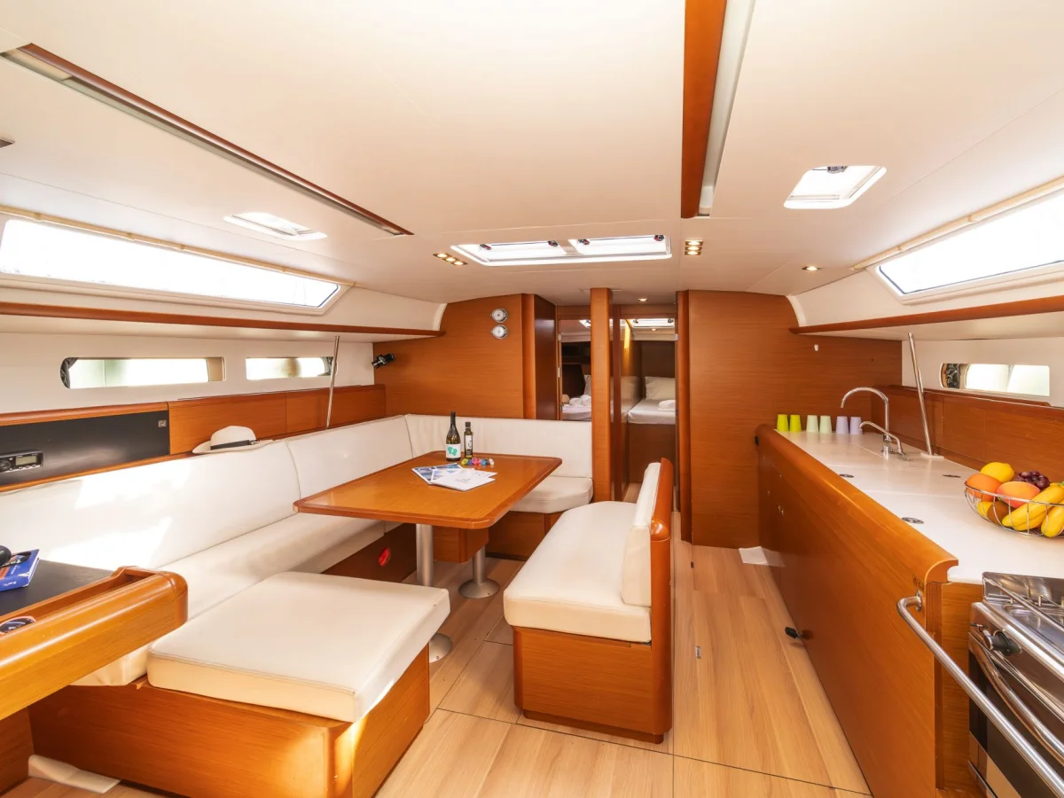 Sun Odyssey 479