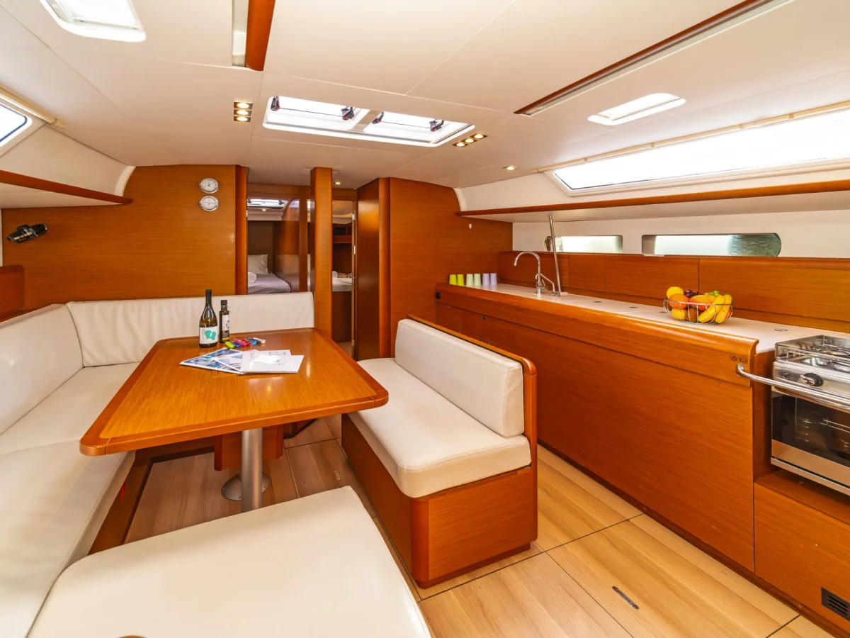 Sun Odyssey 479
