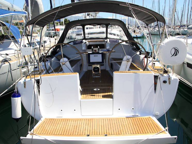 Hanse 345