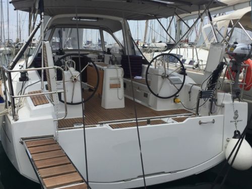 Beneteau Oceanis 38