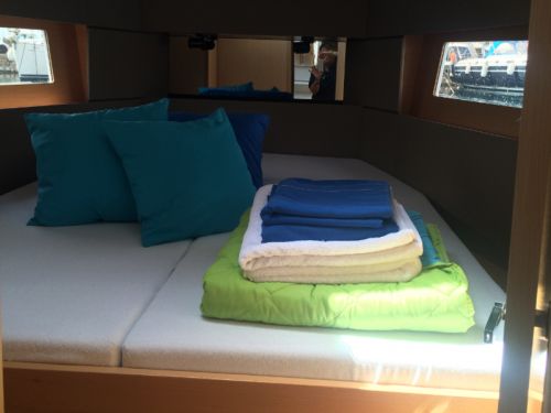 Beneteau Oceanis 38