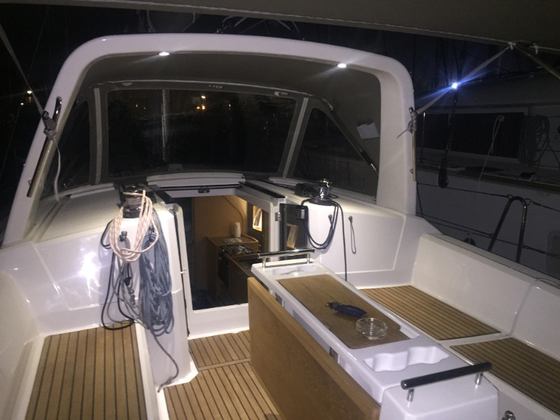 Beneteau Oceanis 38