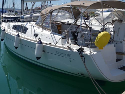 Beneteau Oceanis 40