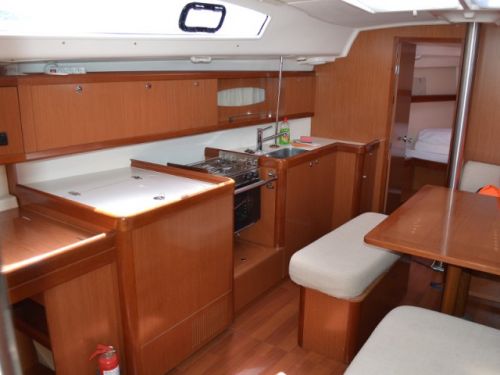 Beneteau Oceanis 40