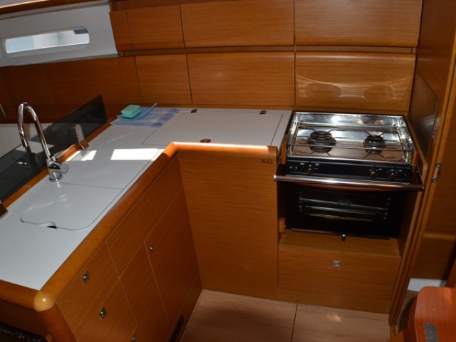 Jeanneau Sun Odyssey 379