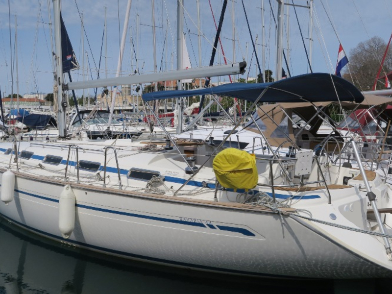 Bavaria 44