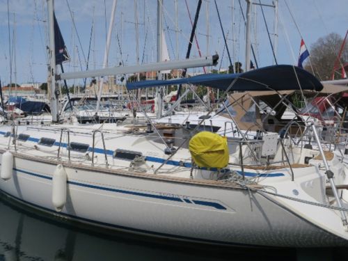 Bavaria 44