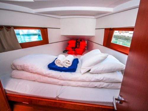 Beneteau Oceanis 35