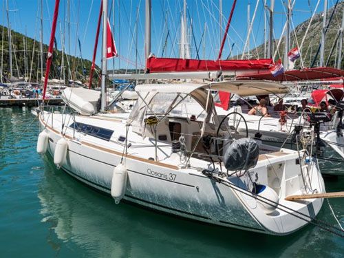 Beneteau Oceanis 37