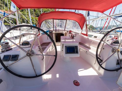 Beneteau Oceanis 43
