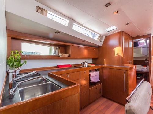 Beneteau Oceanis 48