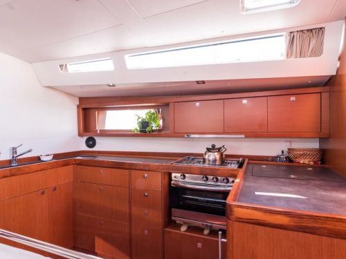 Beneteau Oceanis 48