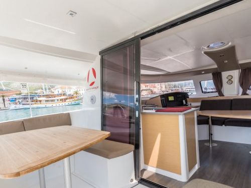 Fountaine Pajot Lipari 41