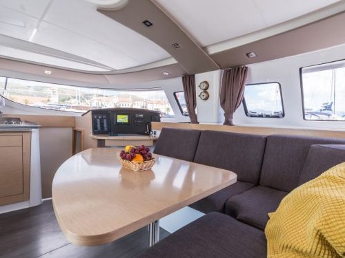 Fountaine Pajot Lipari 41