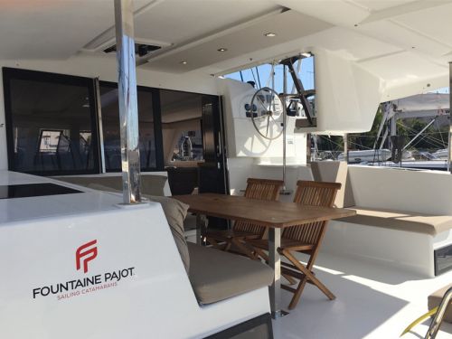 Fountaine Pajot Lucia 40