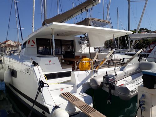 Fountaine Pajot Lucia 40