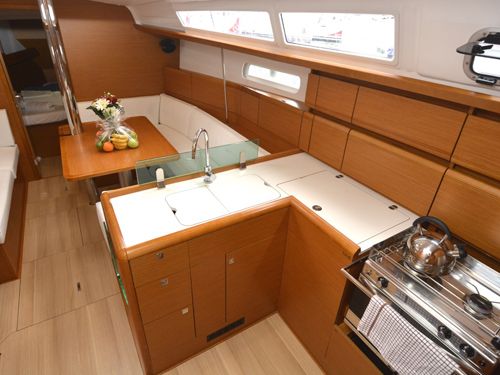 Jeanneau Sun Odyssey 389